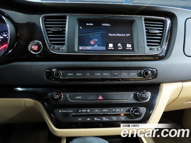 Kia Canival 2020 — photo 10