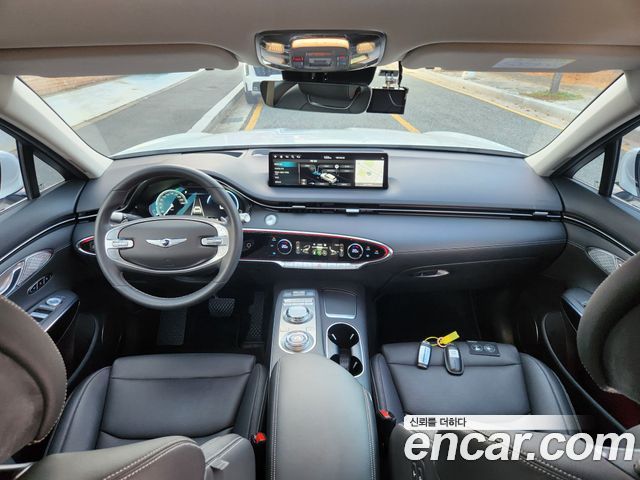 Genesis GV70 2023 — photo 7