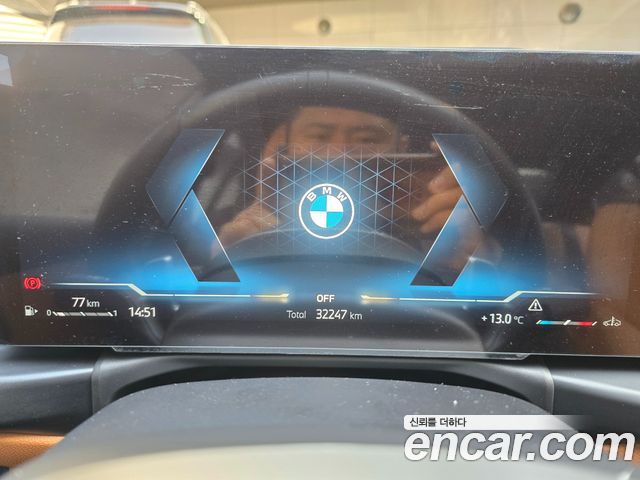 BMW 3-Series 2025 — photo 8
