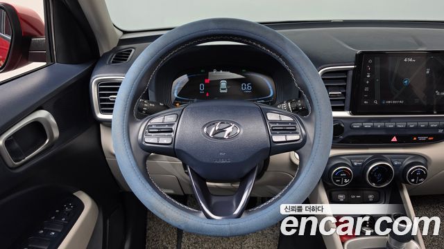 Hyundai Venue 2023 — photo 18