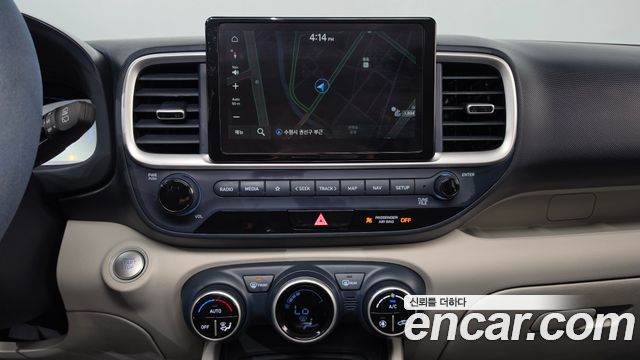 Hyundai Venue 2023 — photo 19