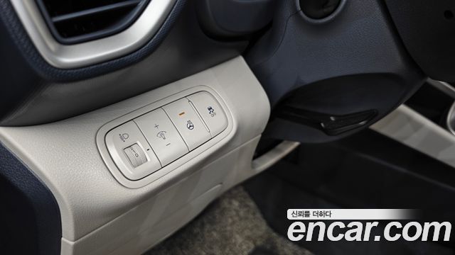 Hyundai Venue 2023 — photo 25