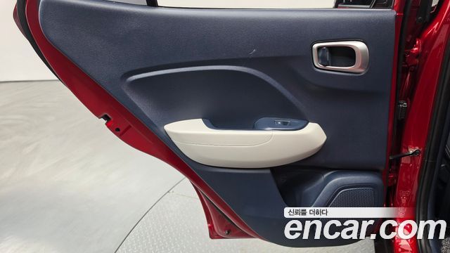 Hyundai Venue 2023 — photo 15