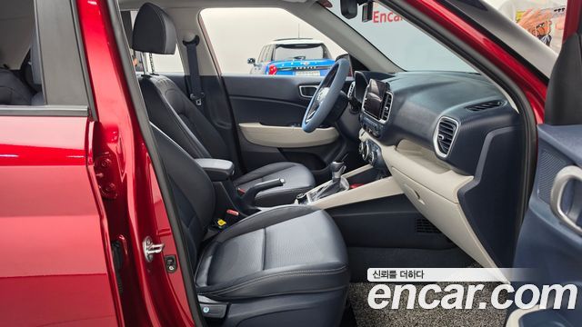Hyundai Venue 2023 — photo 16