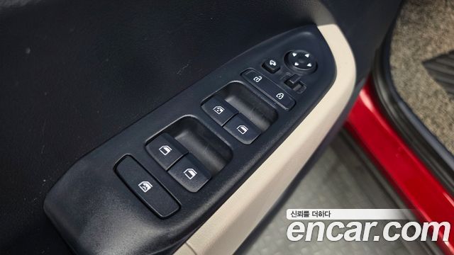 Hyundai Venue 2023 — photo 27