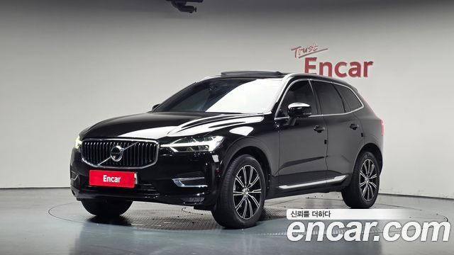 Volvo XC60 2018 — photo 1