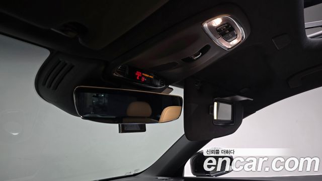 Volvo XC60 2018 — photo 38