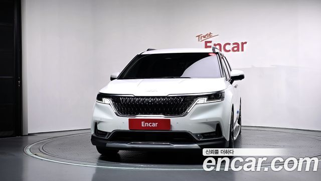 Kia Canival 2021 — photo 3