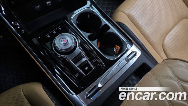 Kia Canival 2021 — photo 12