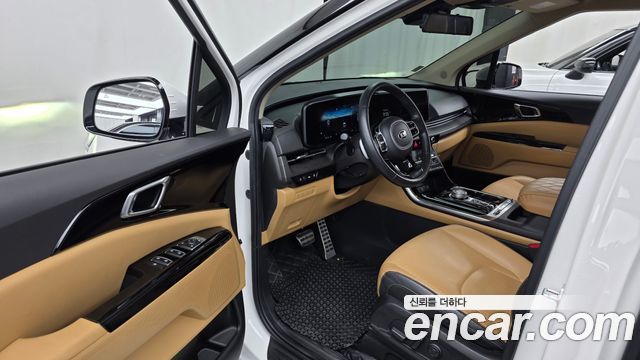 Kia Canival 2021 — photo 13
