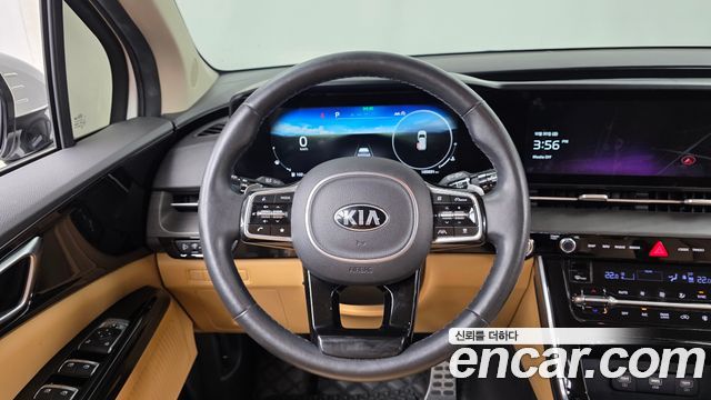 Kia Canival 2021 — photo 18