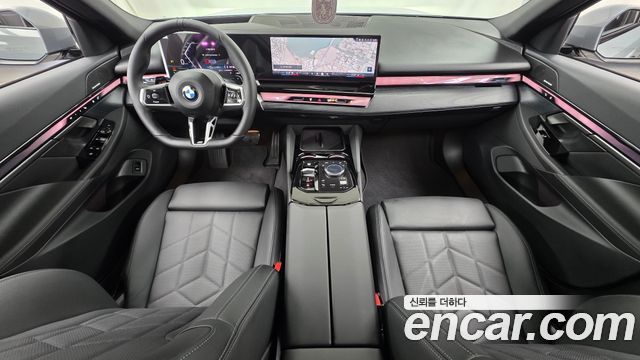 BMW 5-Series 2027 — photo 10