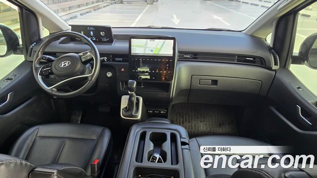 Hyundai Staria 2022 — photo 7