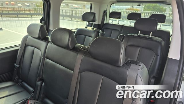 Hyundai Staria 2022 — photo 10