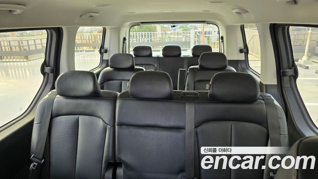 Hyundai Staria 2022 — photo 13