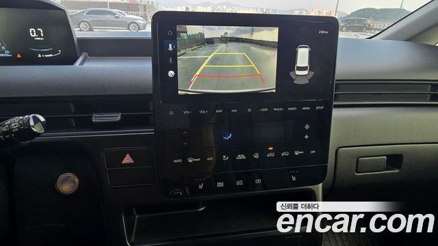 Hyundai Staria 2022 — photo 18