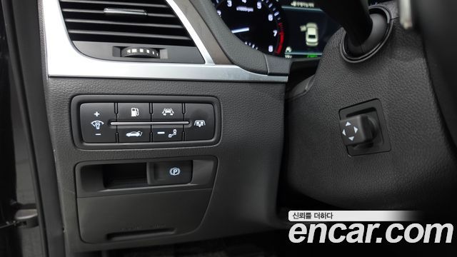 Genesis G80 2018 — photo 16
