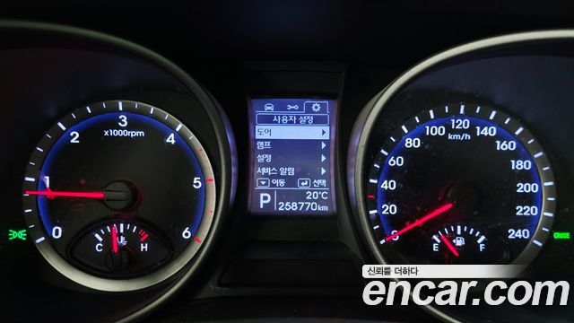 Hyundai Santafe 2015 — photo 12