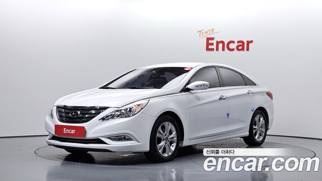 Hyundai Sonata 2010 — photo 1