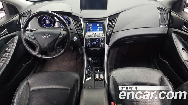 Hyundai Sonata 2010 — photo 7