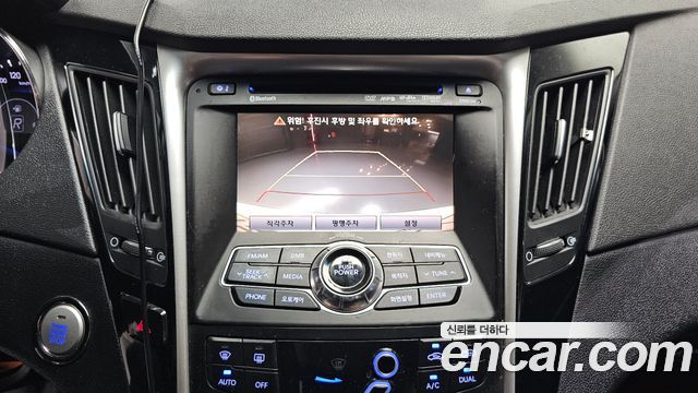 Hyundai Sonata 2010 — photo 15