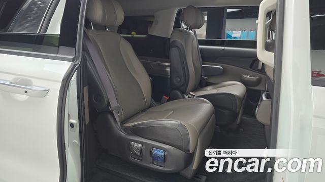 Kia Canival 2024 — photo 17