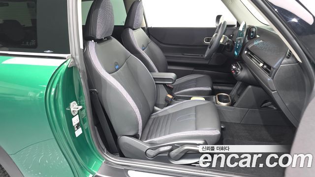 Mini Cooper 2025 — photo 17