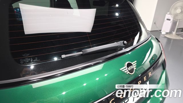 Mini Cooper 2025 — photo 27