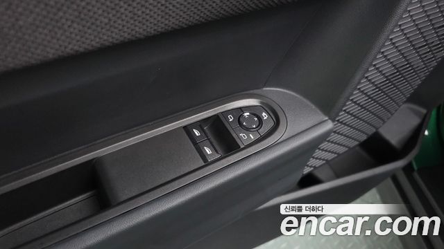 Mini Cooper 2025 — photo 30