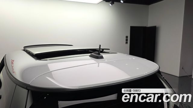 Mini Cooper 2025 — photo 31