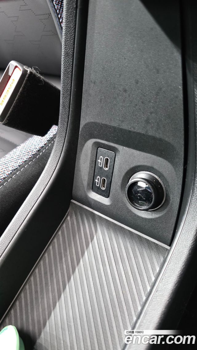 Mini Cooper 2025 — photo 37