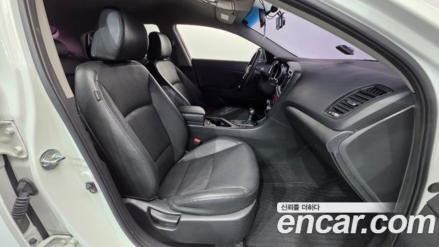 Kia K5 2015 — photo 10