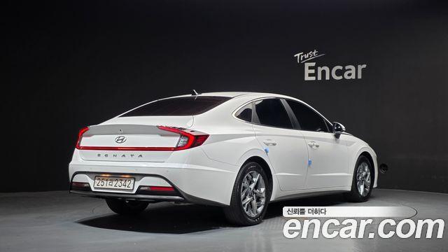 Hyundai Sonata 2023 — photo 2