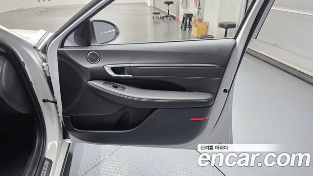 Hyundai Sonata 2023 — photo 15