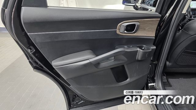 Kia Sorento 2023 — photo 15
