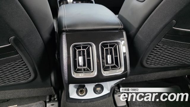 Kia Sorento 2023 — photo 32