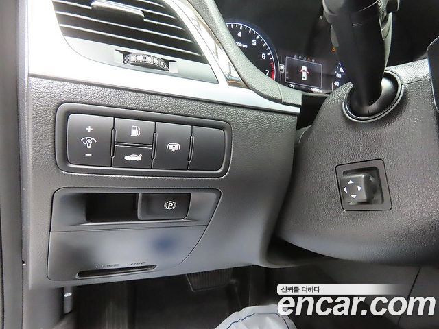 Hyundai Genesis 2016 — photo 14