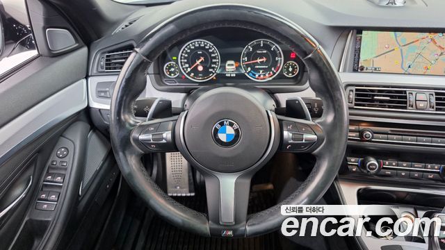 BMW 5-Series 2015 — photo 12