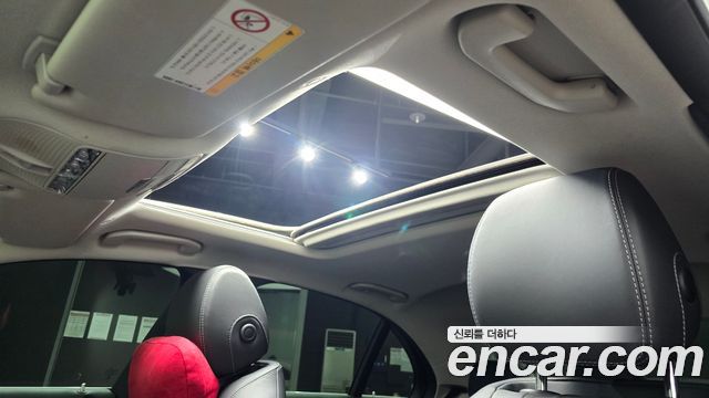 Mercedes-Benz E-Class 2019 — photo 37