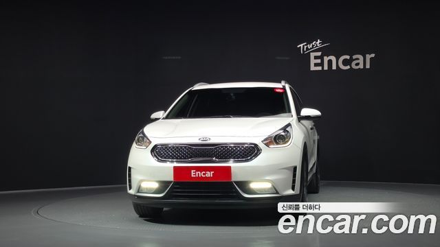 Kia Niro 2018 — photo 3
