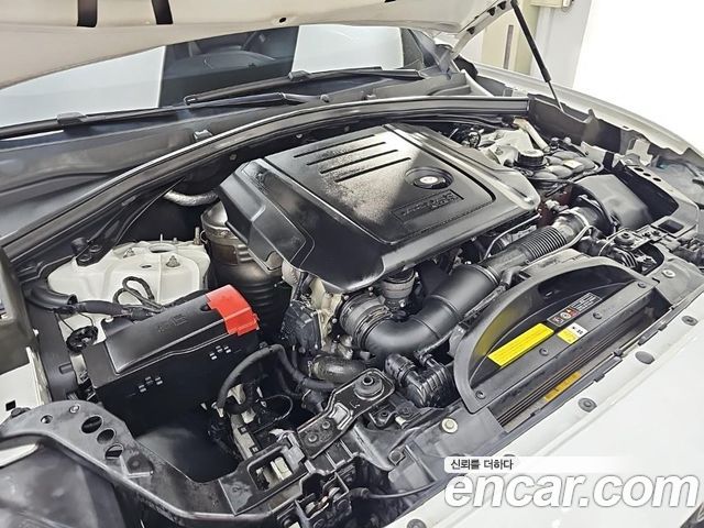Jaguar F-PACE 2017 — photo 6