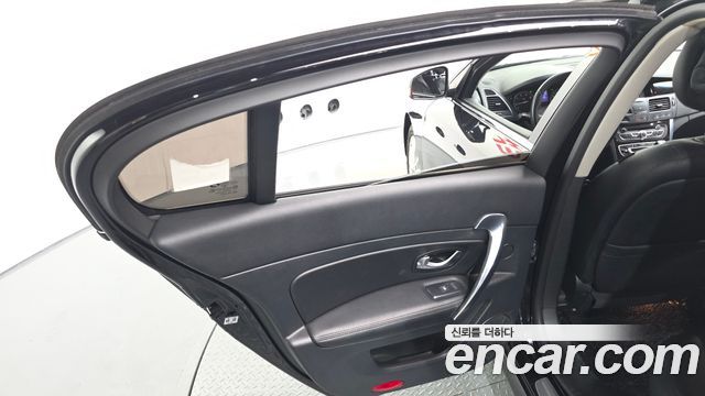 Renault Korea SM5  2011 — photo 15