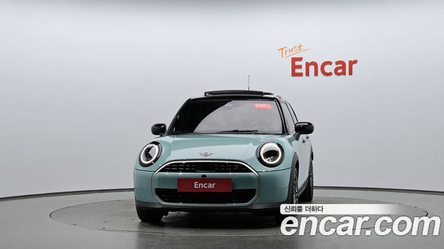 Mini Cooper 2025 — photo 3