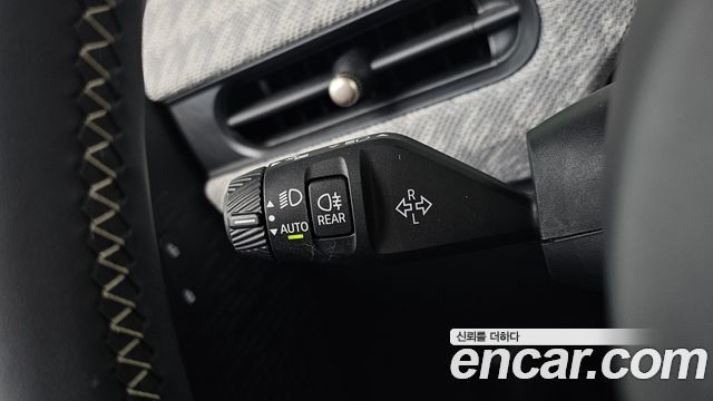 Mini Cooper 2025 — photo 29