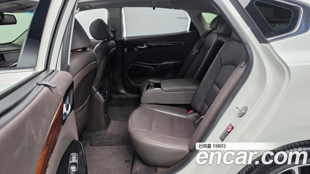 Kia K7 2017 — photo 11
