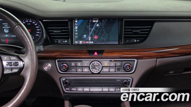 Kia K7 2017 — photo 13