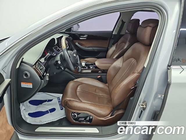 Audi A8 2015 — photo 12
