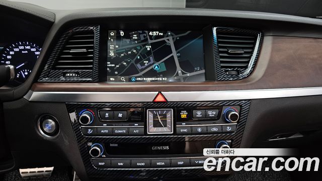 Genesis G80 2020 — photo 20