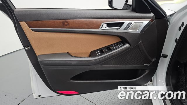 Genesis G80 2020 — photo 14
