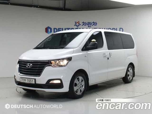 Hyundai Starex 2020 — photo 1